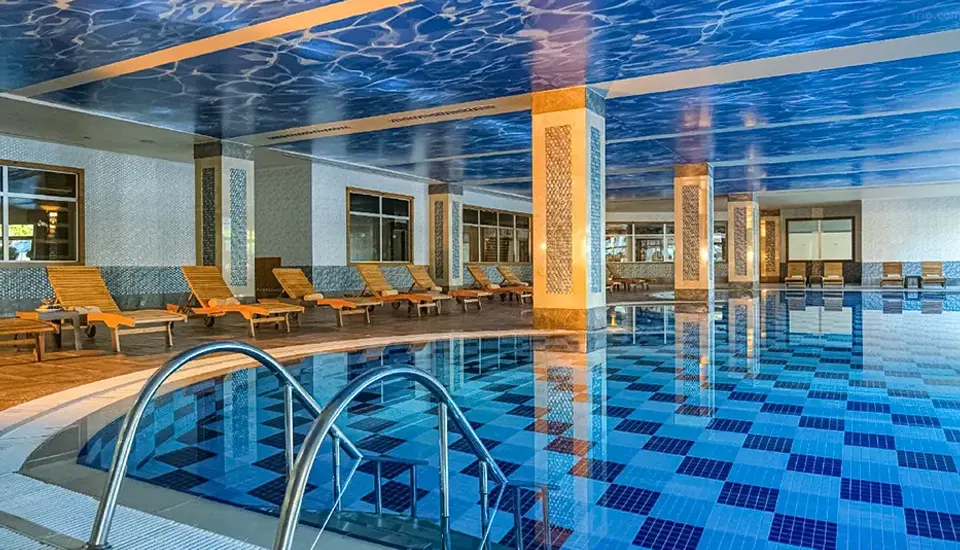 کریستال سانست لاکچری ریزورت